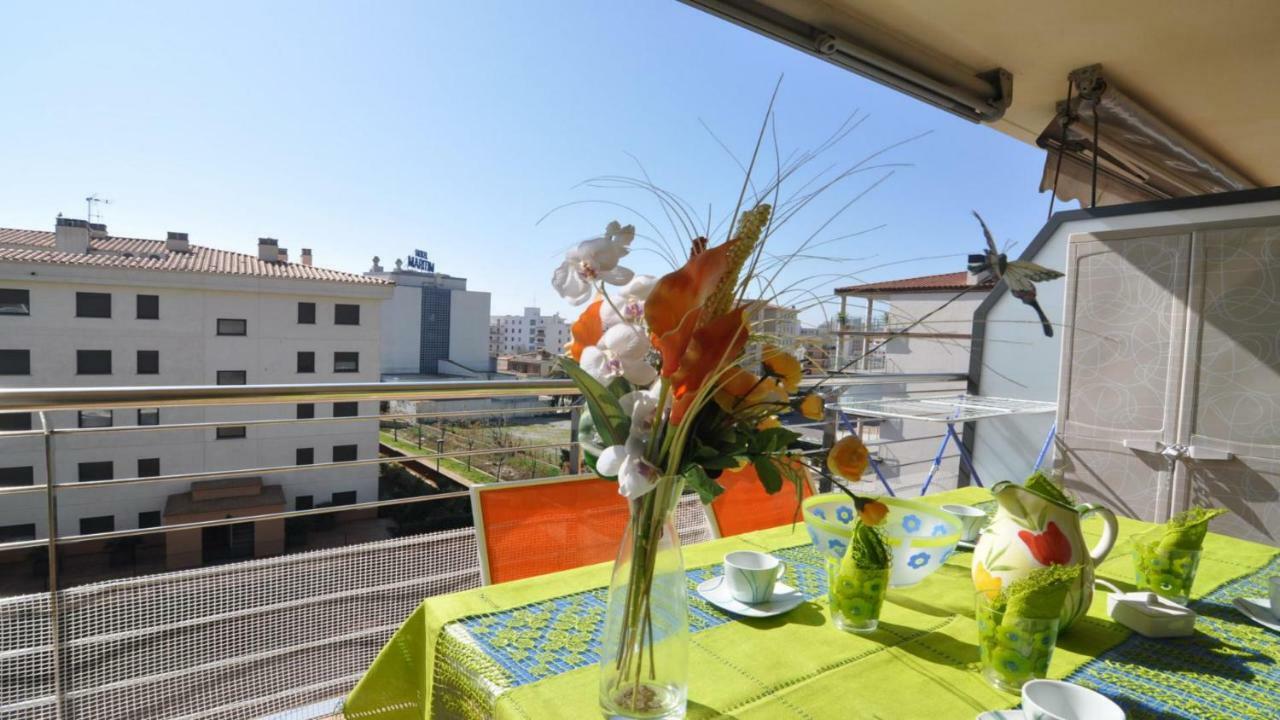 Roses Confort Beach Ev Milleni Exterior foto