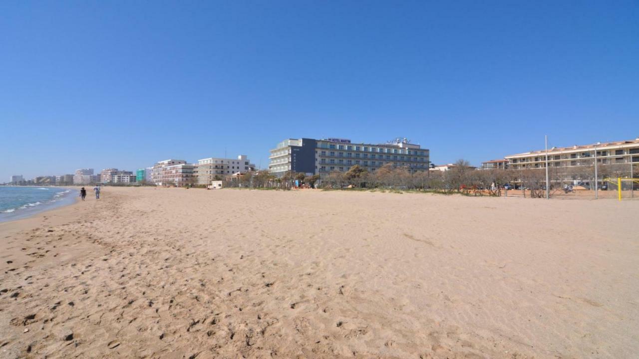 Roses Confort Beach Ev Milleni Exterior foto